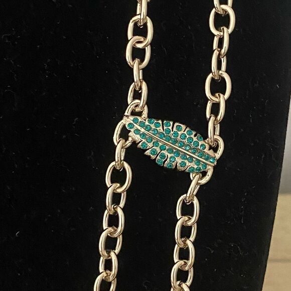 NWOT St. John Designer Gold & Green Crystal Leaf Chain Belt or Necklace. Luxury - Picture 4 of 13
